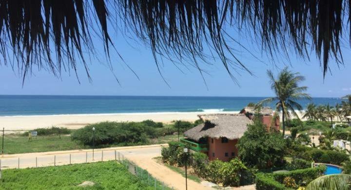 Beach Front Guesthouse Puerto Escondido  Buitenkant foto
